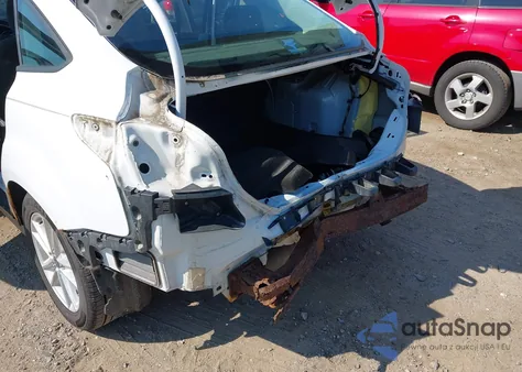 2016 Ford Focus Se z USA, uszkodzony, nr VIN 1FADP3F20GL375568